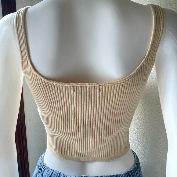 H&M ribbed knit cropped tank - Picture 8 of 9